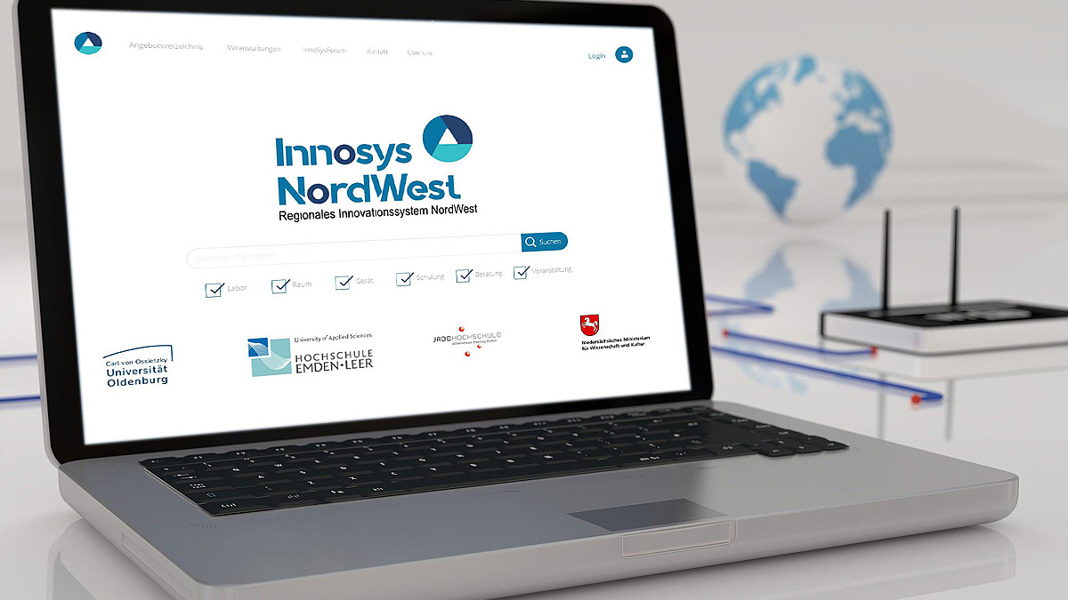 Auf einem Notebook-Bildschirm ist die Webseite des "Innosys Nordwest" geöffnet.